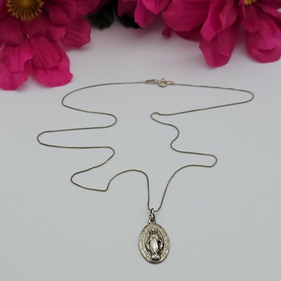 Vintage Auth. Italy 925 Miraculous Medal Necklace 20"Marked 1880